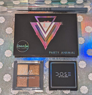 Bundle of 3 Eyeshadow 1 Brush ~ Laura Lee ~ Dose of Color ~ Chella ~ LARUCE ~New